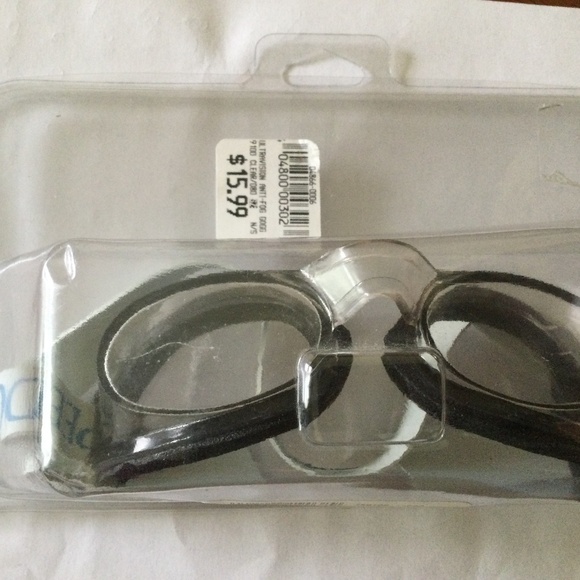Speedo swim goggles - Picture 1 of 4
